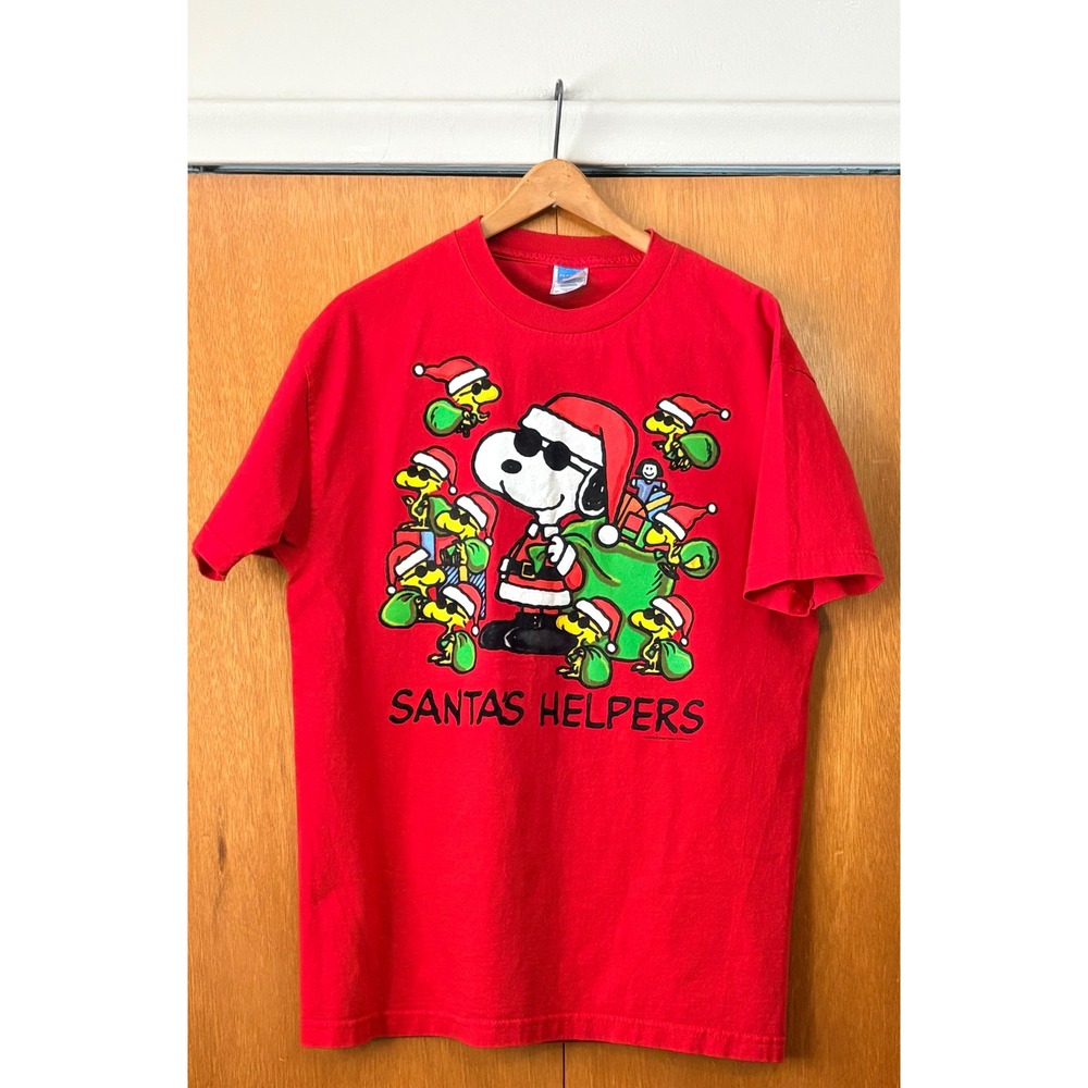 Peanuts Snoopy Santa Helpers Graphic T Shirt Red Size Large Christmas‎ Holiday
